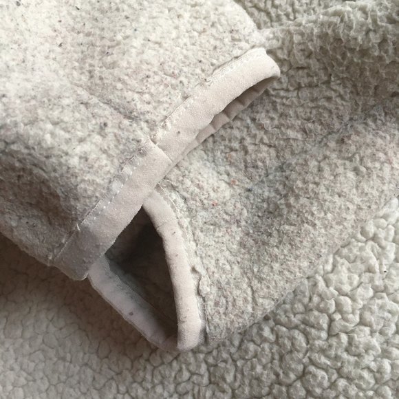 The North Face ivory sherpa fleece XL (18) - Picture 14 of 14